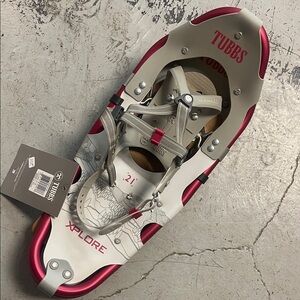 Tubbs Xplore Women's Snowshoe - Red and Gray NEW